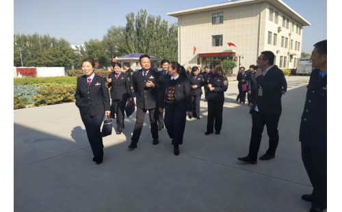 銀川市市場(chǎng)監(jiān)督局、銀川伊百盛黨建聯(lián)合 主題教育暨“支部主題黨日”活動(dòng)