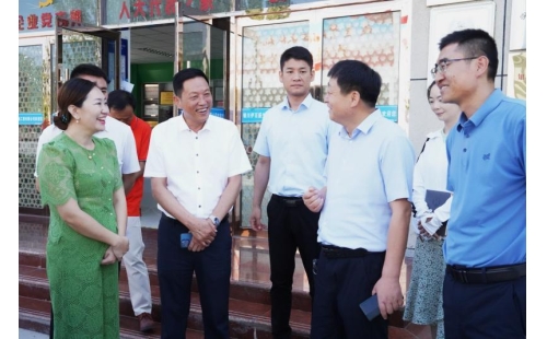 市領導赴銀川伊百盛面對面問需求，實打實解難題