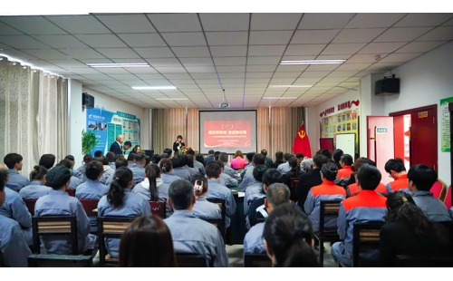 乘風(fēng)破浪啟新程，誓言鏗鏘擔(dān)使命 —— 銀川伊百盛管理層履職宣誓暨目標(biāo)責(zé)任簽訂儀式圓滿舉行